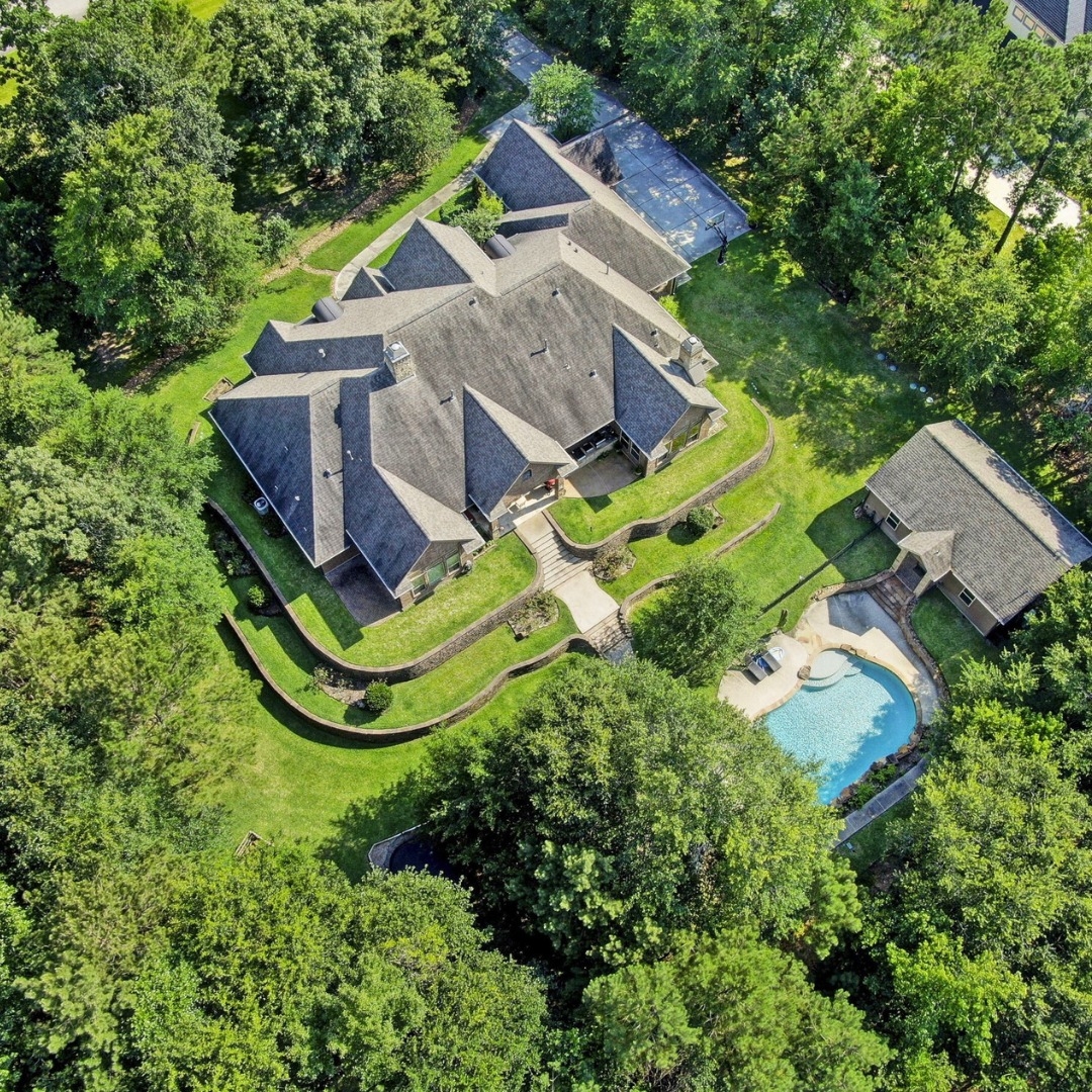acreage community near Magnolia, TX